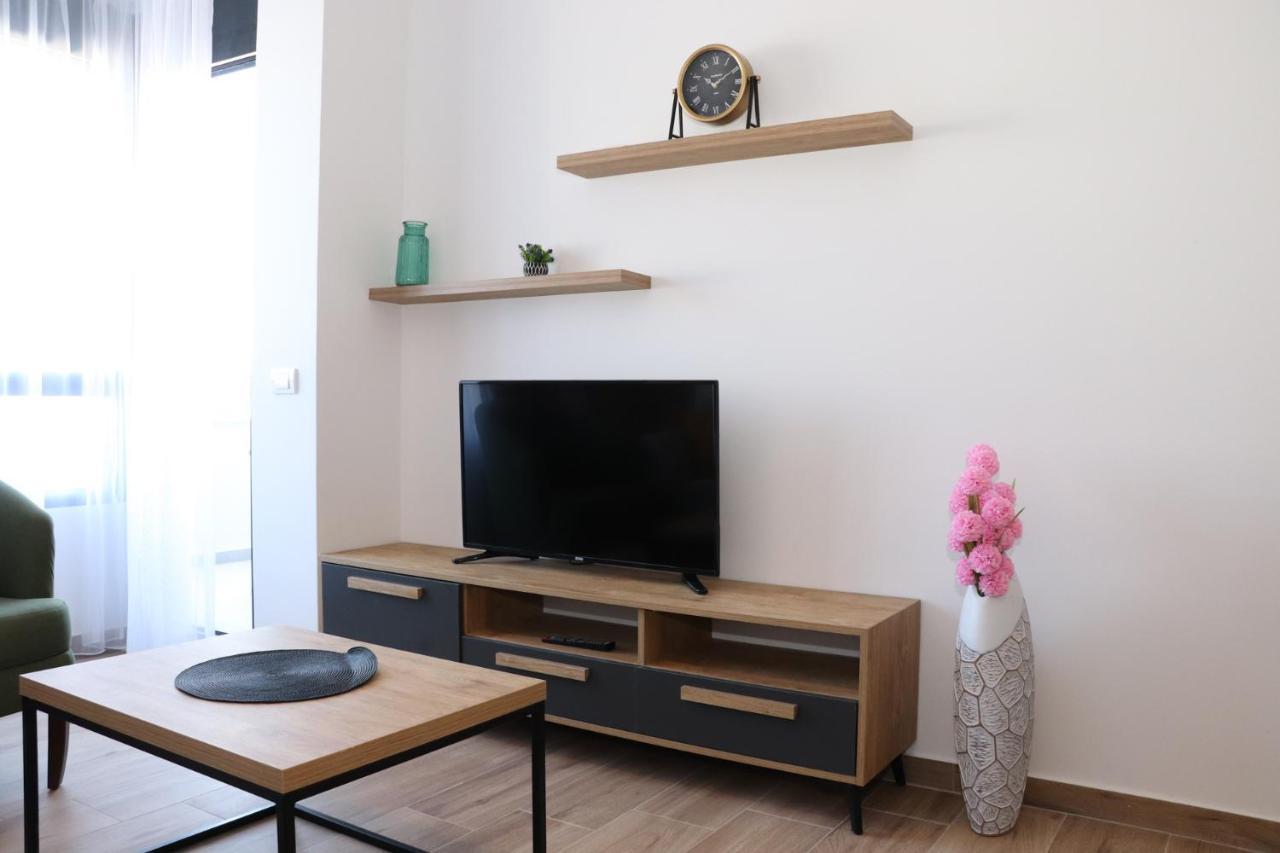 Eagles Apartments & Suites Ulcinj Exterior photo