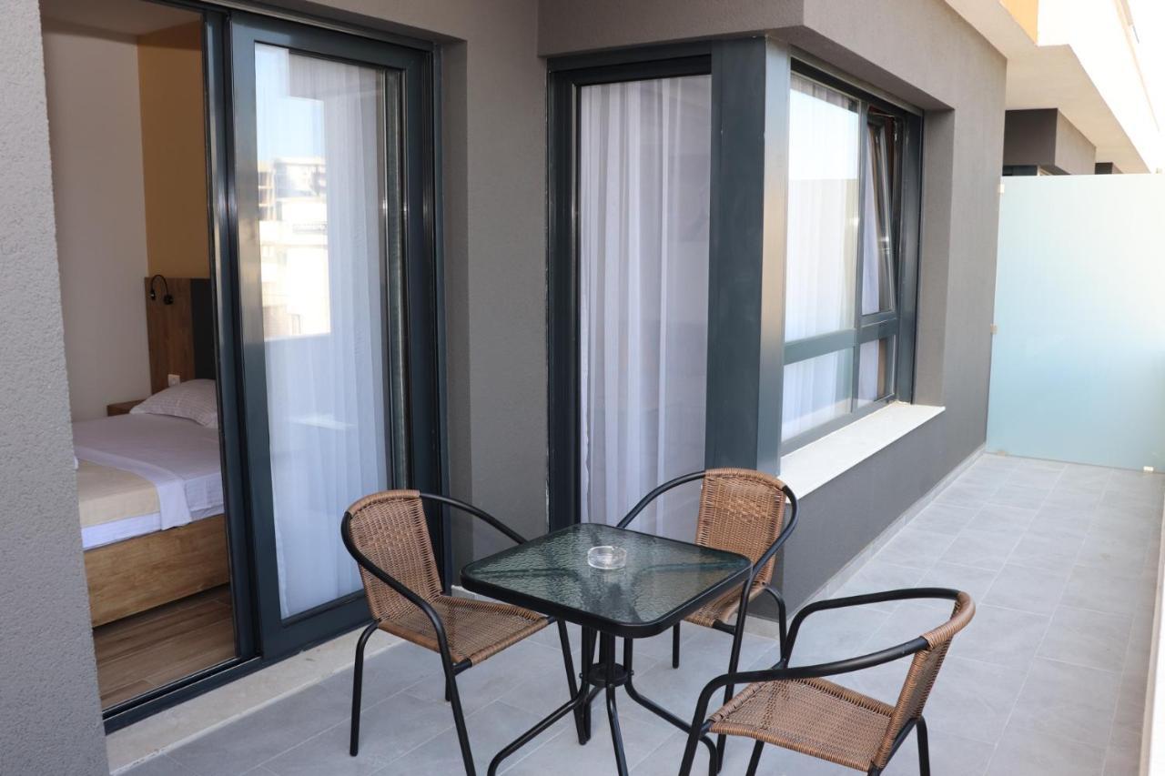Eagles Apartments & Suites Ulcinj Exterior photo