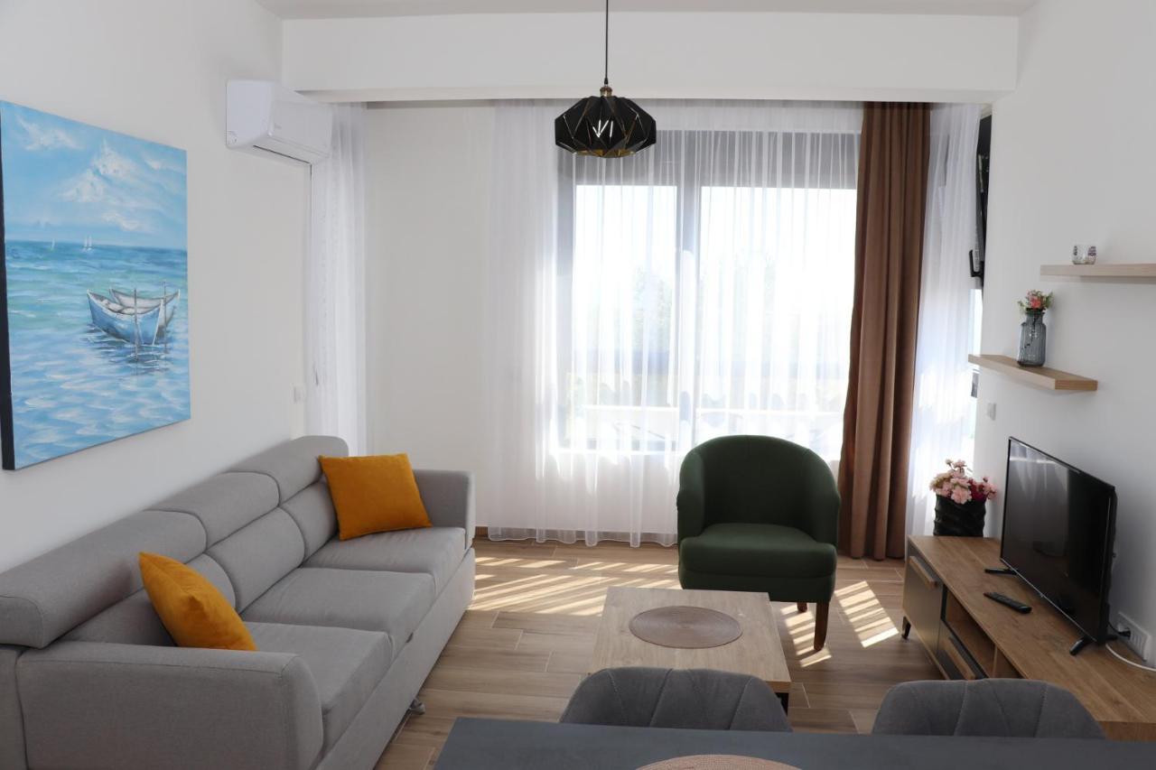 Eagles Apartments & Suites Ulcinj Exterior photo